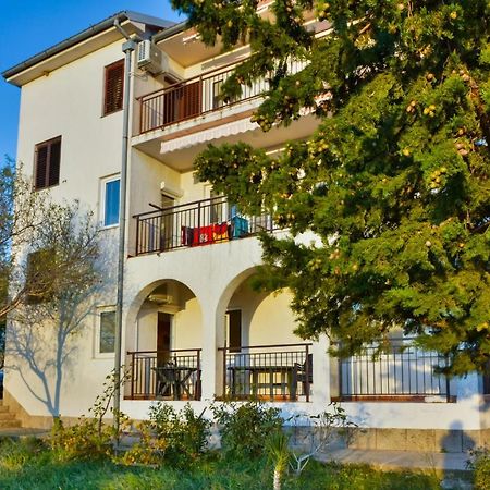 Apartments With A Parking Space Senj - 11520 Extérieur photo
