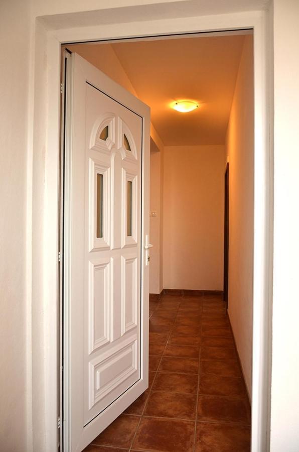 Apartments With A Parking Space Senj - 11520 Extérieur photo